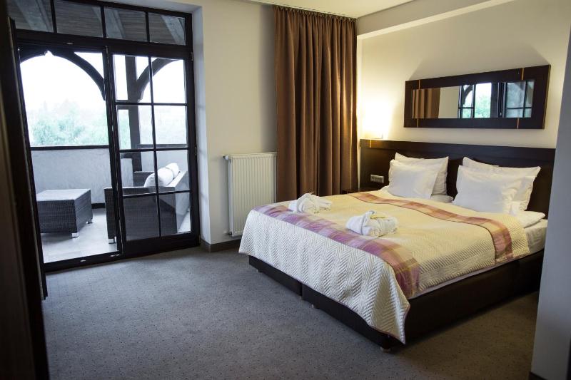 VIP Suite with Lake View image 2