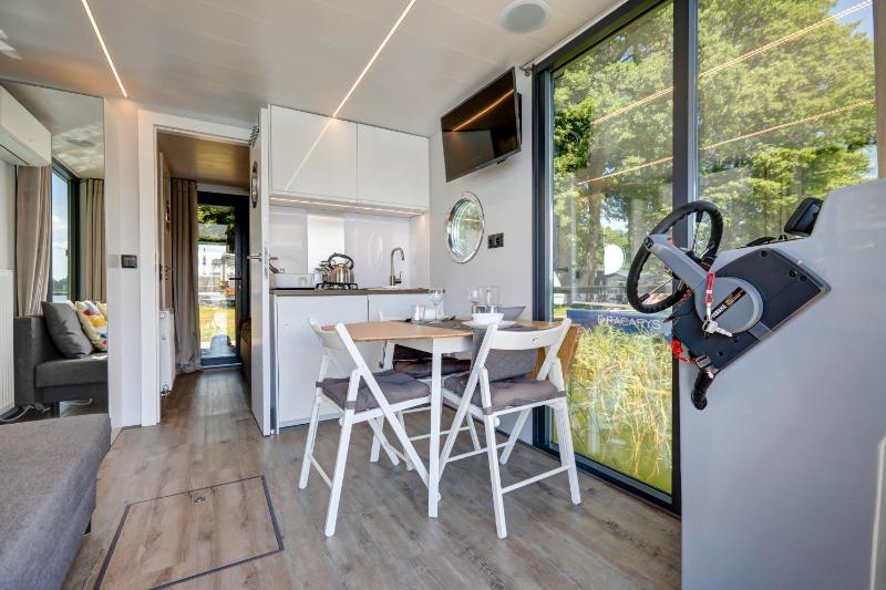 One-Bedroom House image 4