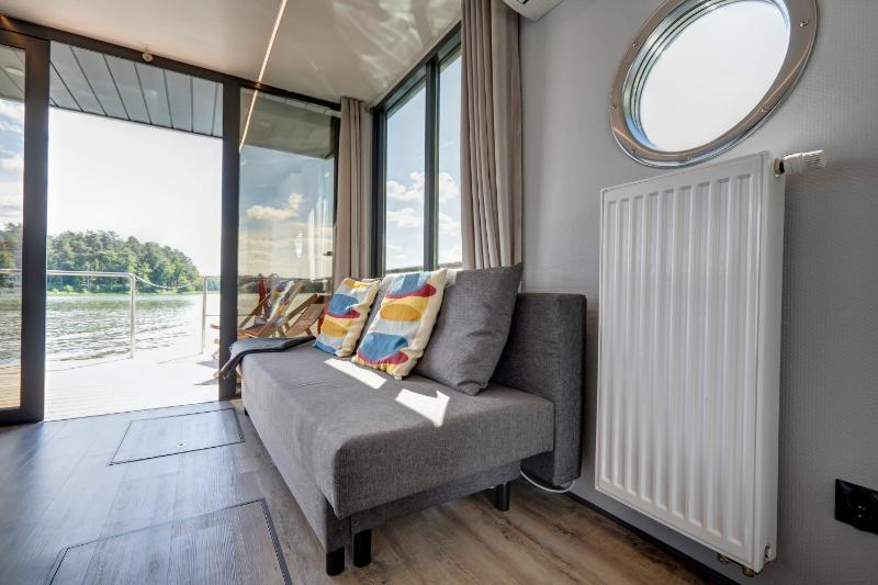 One-Bedroom House image 3