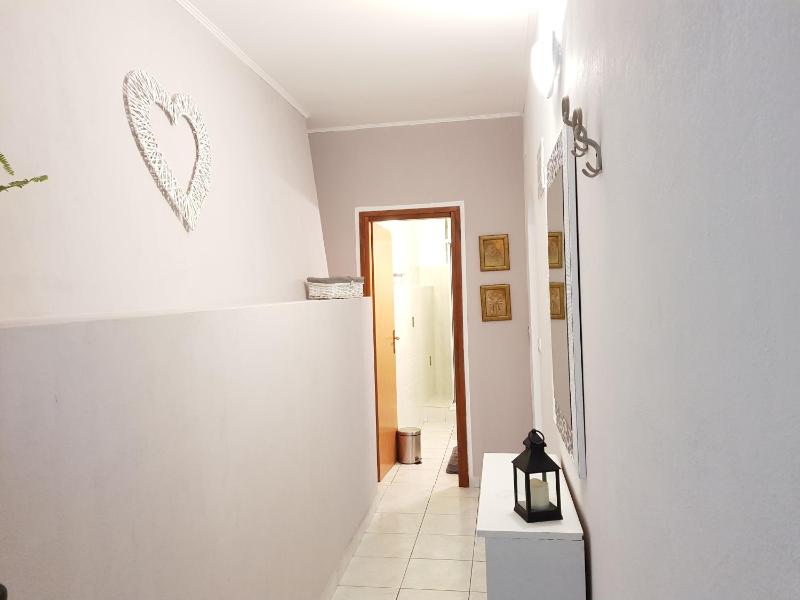 One-Bedroom Apartment image 3