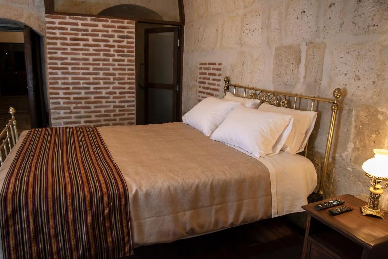 Acolpacha Tambo Boutique - image 15