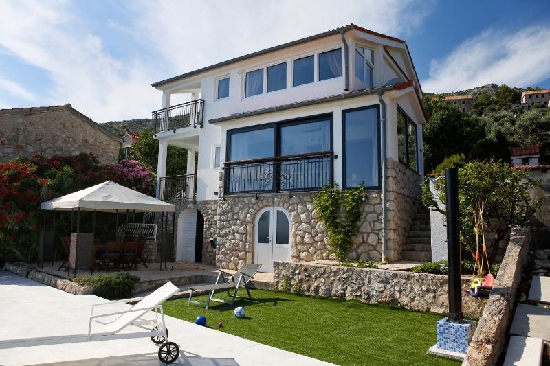 Villa with Private Pool image 3
