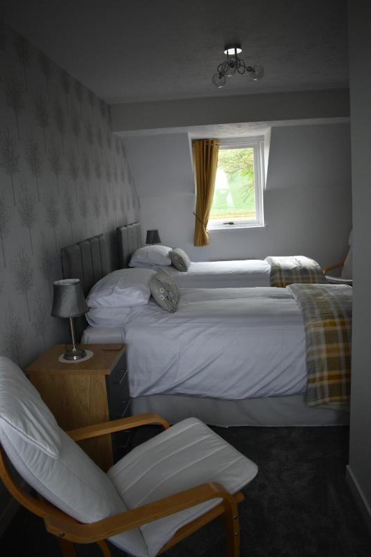 Twin Room with Sea View image 4