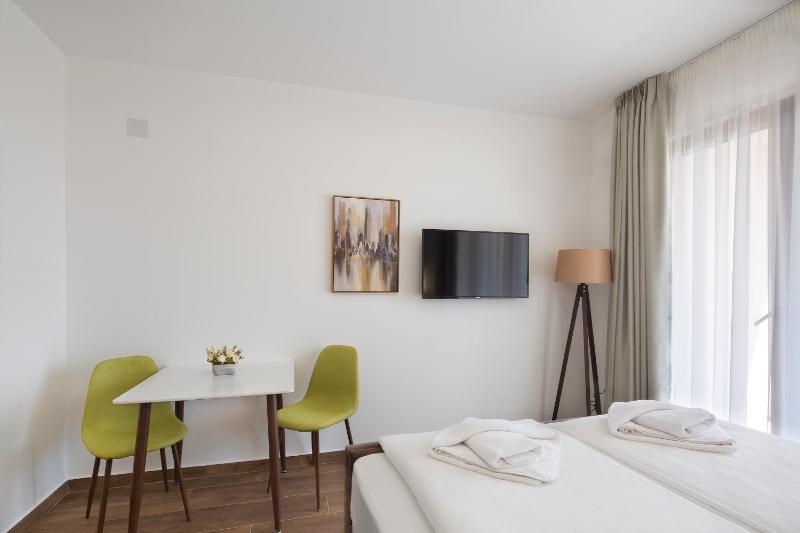 Apartment with Sea View image 4