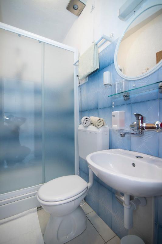 Double Room image 2