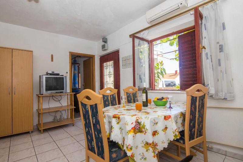 Apartments and Rooms Nikol - image 33