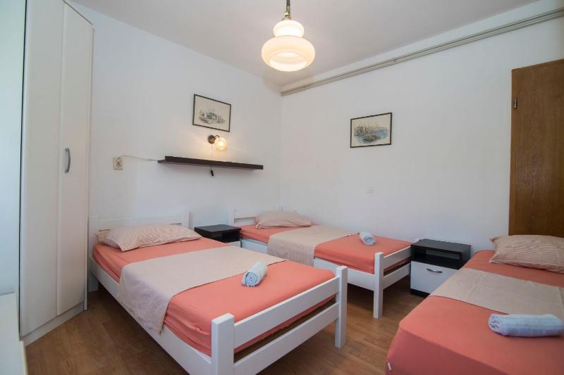 Apartments and Rooms Nikol - image 5
