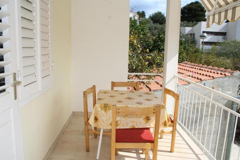 One-Bedroom Apartment with Terrace image 2