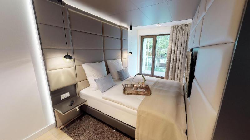 White Pearl Apartment 1.12 - image 9