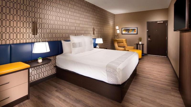 King Room image 3