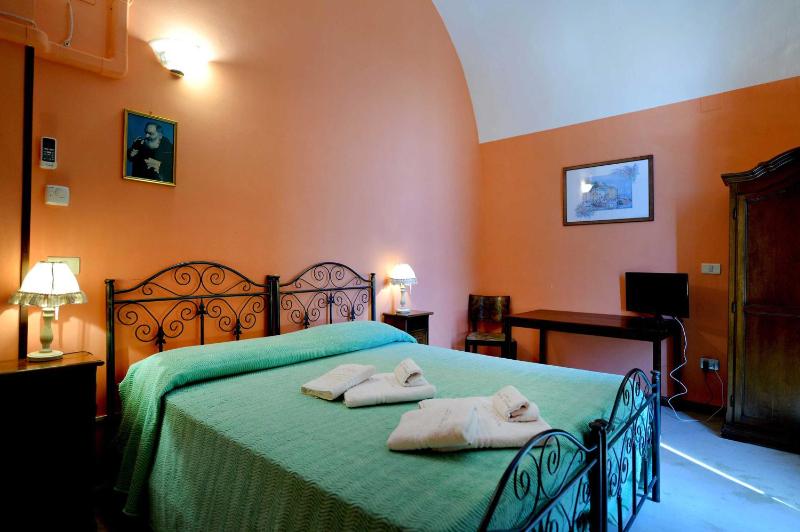 Double or Twin Room image 1