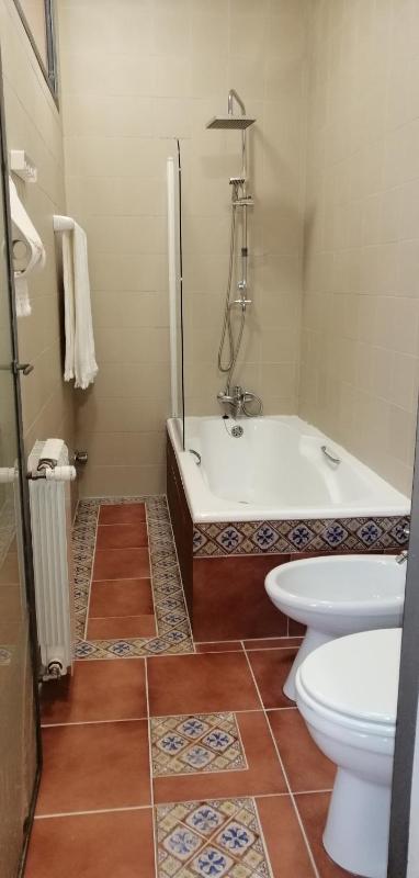 Superior Double Room image 3