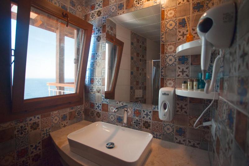 Bungalow with Sea View image 2