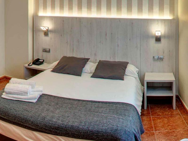 Single Room image 1