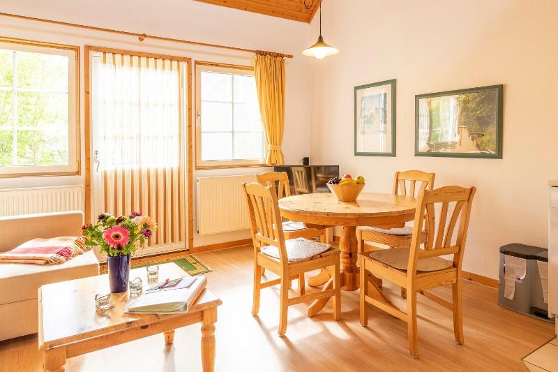 One-Bedroom House image 4