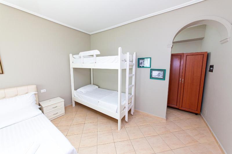 Family Room with Sea View image 4