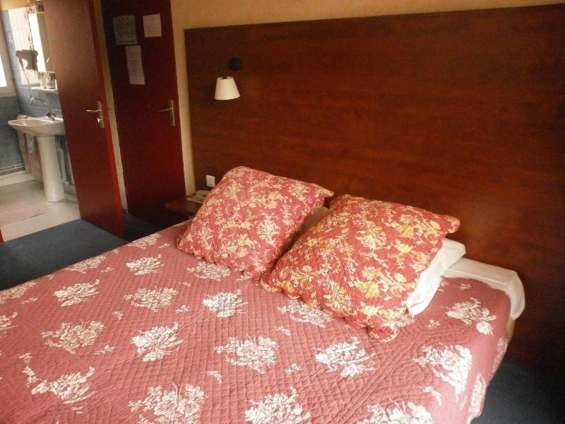 Large Superior Double Room  image 3
