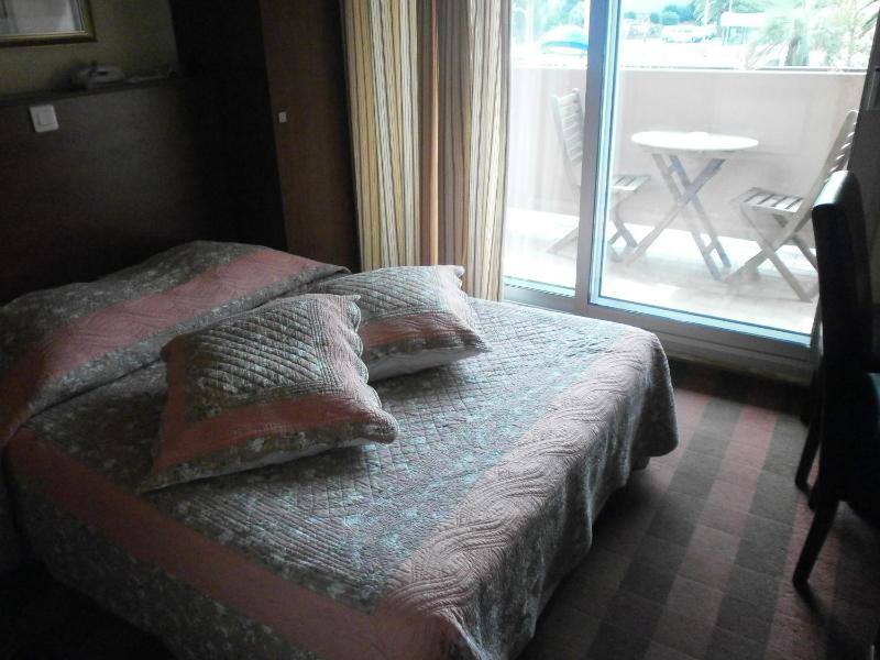 Small Standard Double Room image 4
