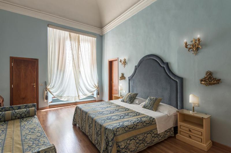 Superior Double Room image 2