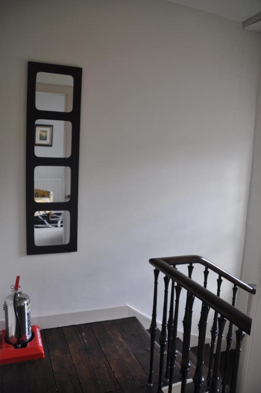 Basic Double Room image 4