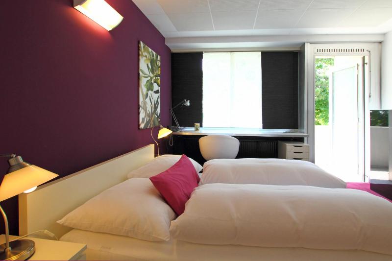 Double or Twin Room with Balcony image 3