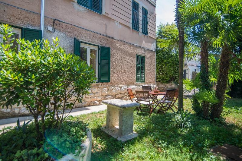 Apartment Runko in Villa Emilia - image 1