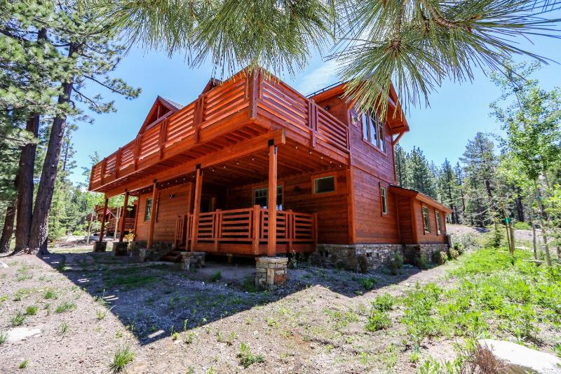 Four-Bedroom Holiday Home image 2