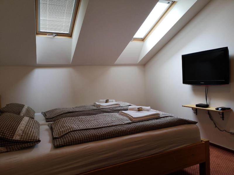 Family Two-Bedroom Suite image 4