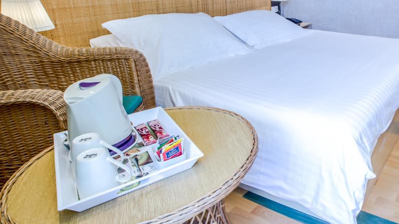 Superior Double or Twin Room with Balcony and Sea View image 3