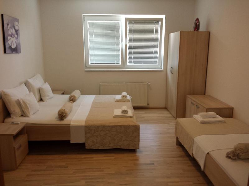 Comfort Two-Bedroom Apartment with Terrace image 1