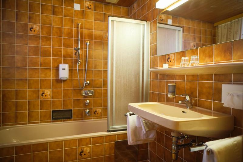 Single Room image 3