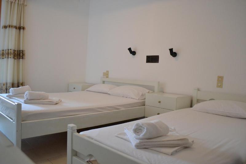 Triple Room image 3
