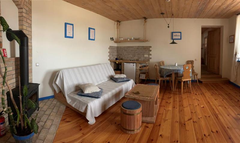 Apartment image 3