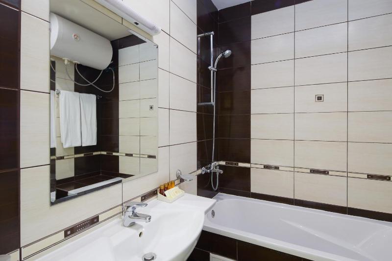 Deluxe Apartment (2 Adults)  image 3