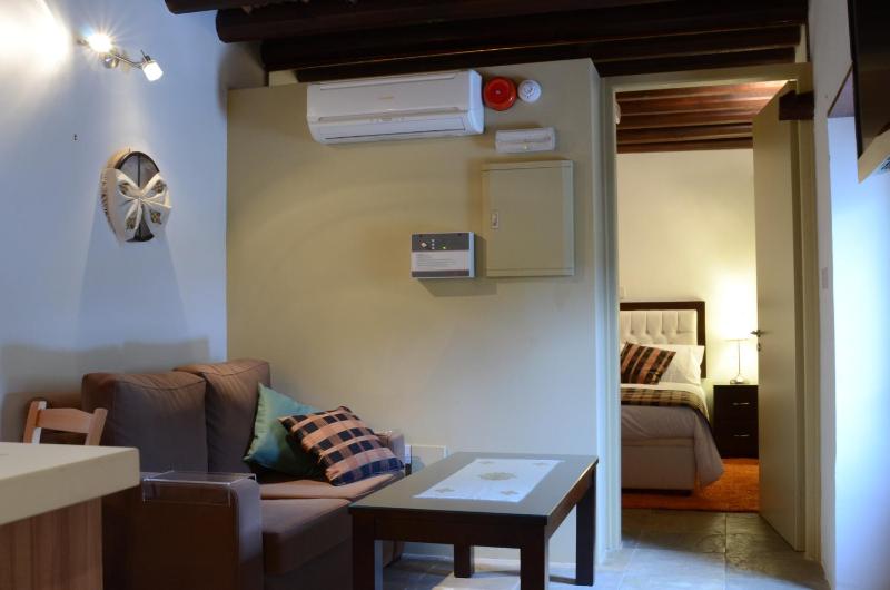 One-Bedroom Apartment image 1