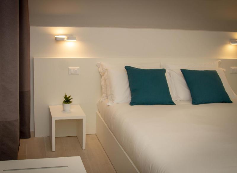 Standard Suite image 2