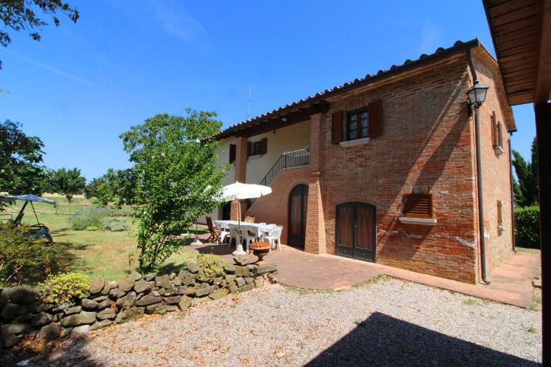 Four-Bedroom Villa - Split Level image 4