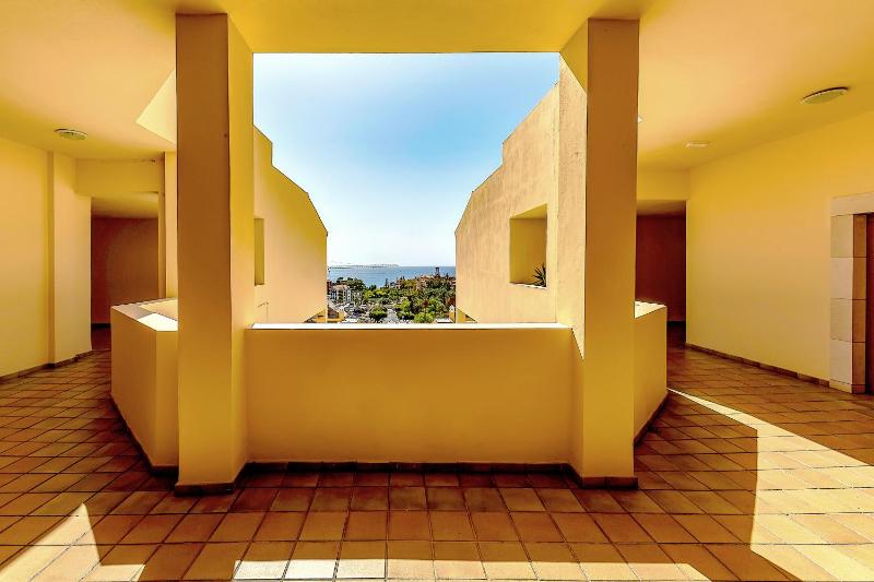 Apartment with large terrace in Terrazas del Duque - image 32