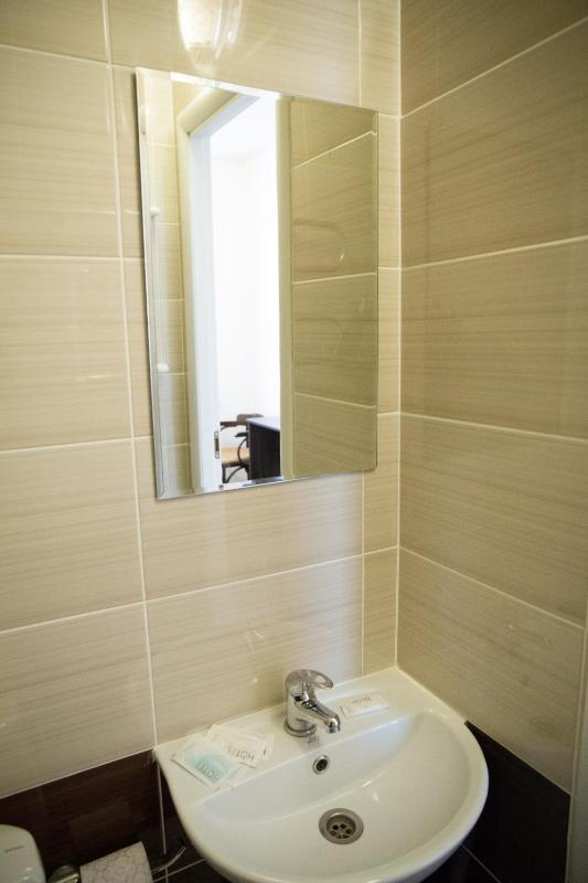 Double Room with Private Bathroom image 3