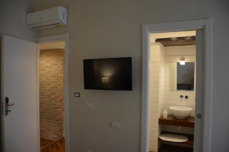 Palazzo Pignatelli - image 4