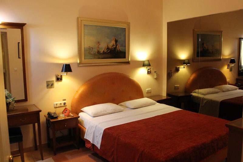 Single Room image 3