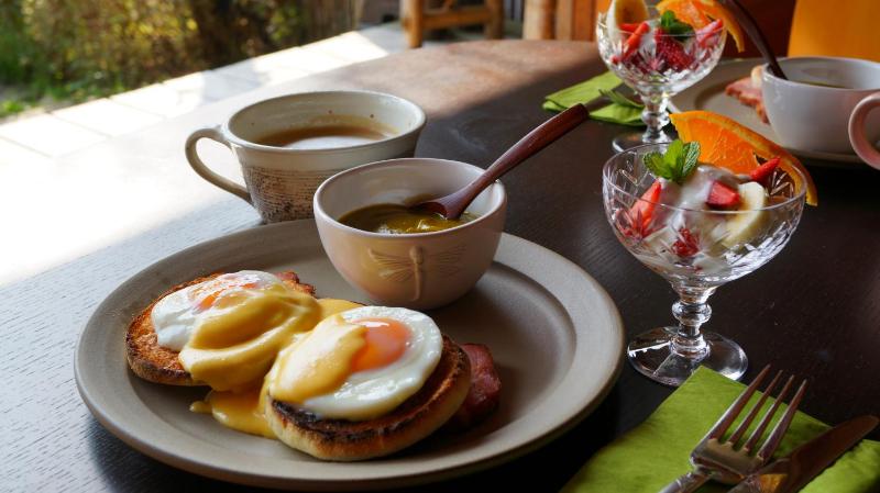 Atelier Bee's Knees Bed & Breakfast - image 6