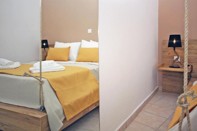 Double Room image 2