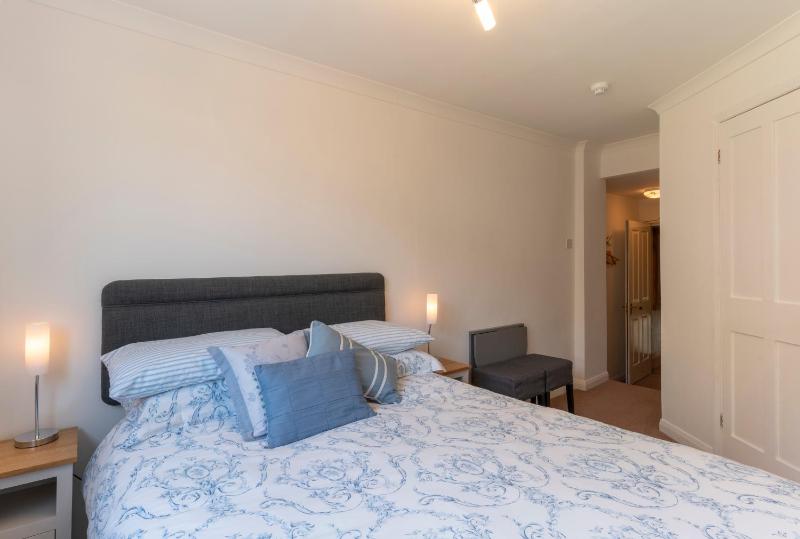Barnes Fell Apartments - image 31