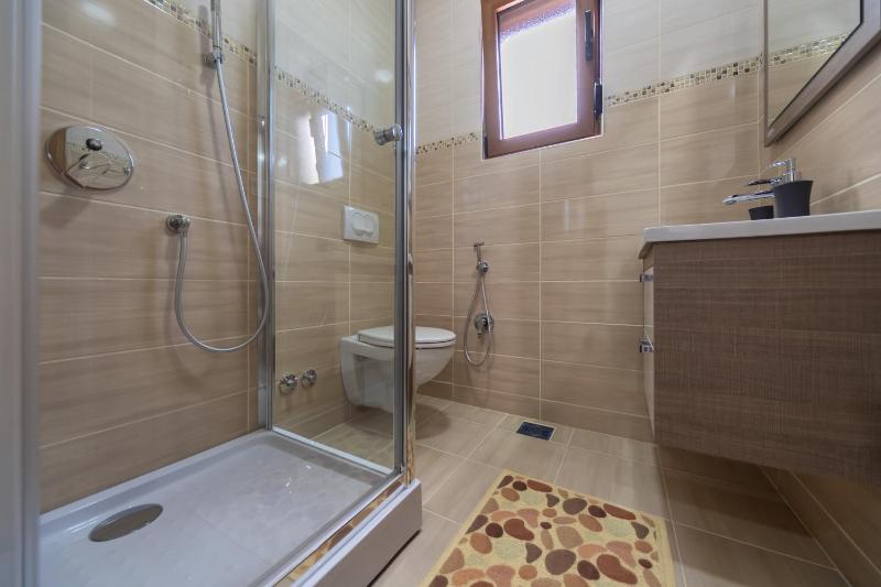 Apartment with Pool View  image 2