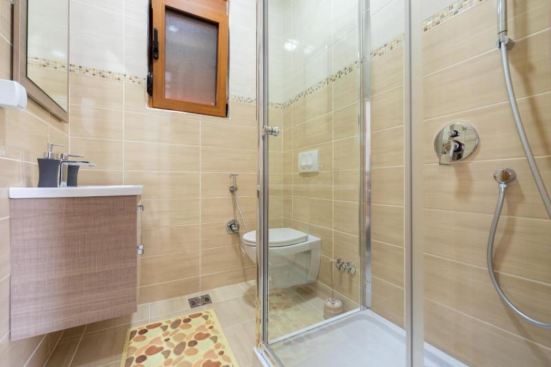 Apartment with Pool View  image 2