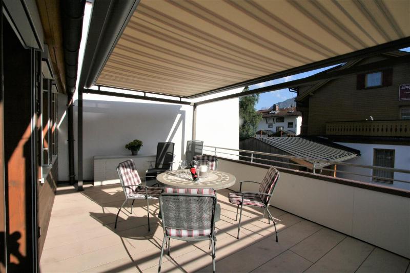 Two-Bedroom House image 3