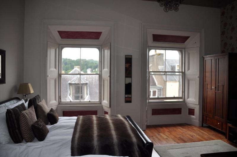 King or Twin Room image 2