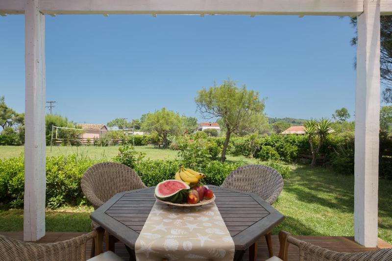 Apartment with Garden View image 3