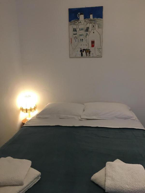 Small Budget Double Room image 3